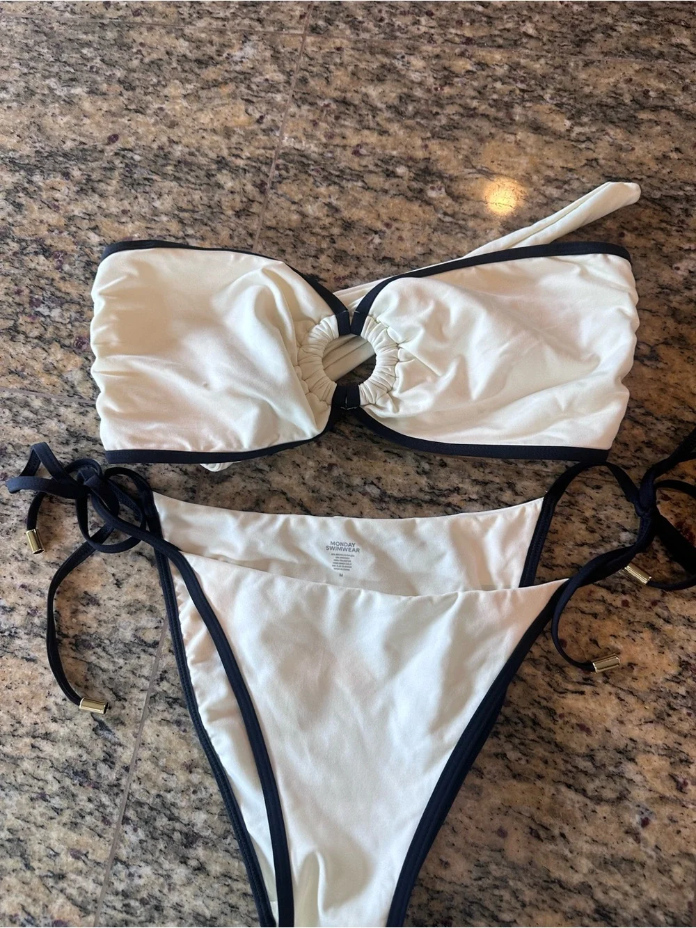Monday Swimwear Le Marais bottom Size M